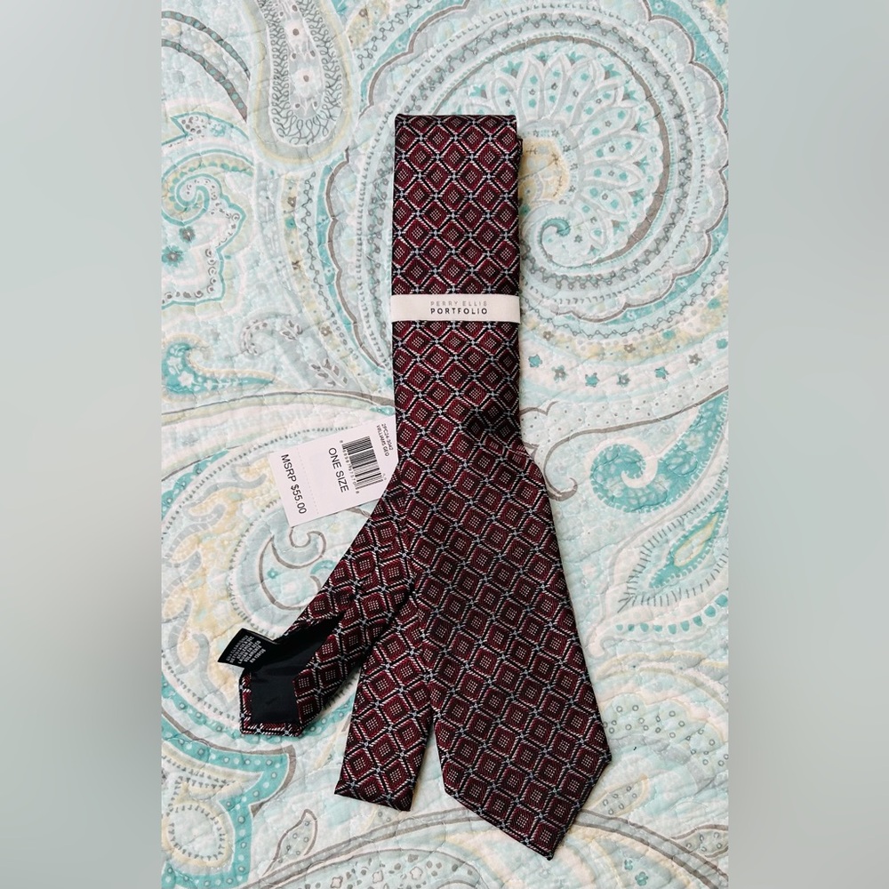 Perry Ellis Burgundy and Blue Diamond Tie NWT